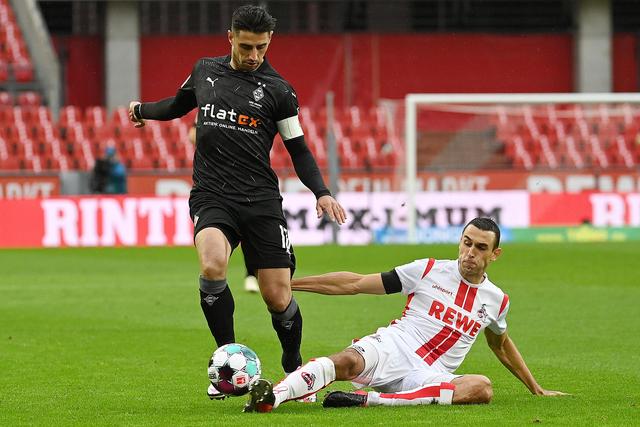 组图：世界杯-加拿大0-3摩洛哥 乌纳希2球